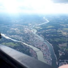 Flugwegposition um 14:38:05: Aufgenommen in der Nähe von Gemeinde Freinberg, Österreich in 1523 Meter